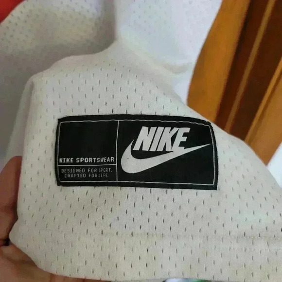 Nike Basketball Jersey - Picture 4 of 4